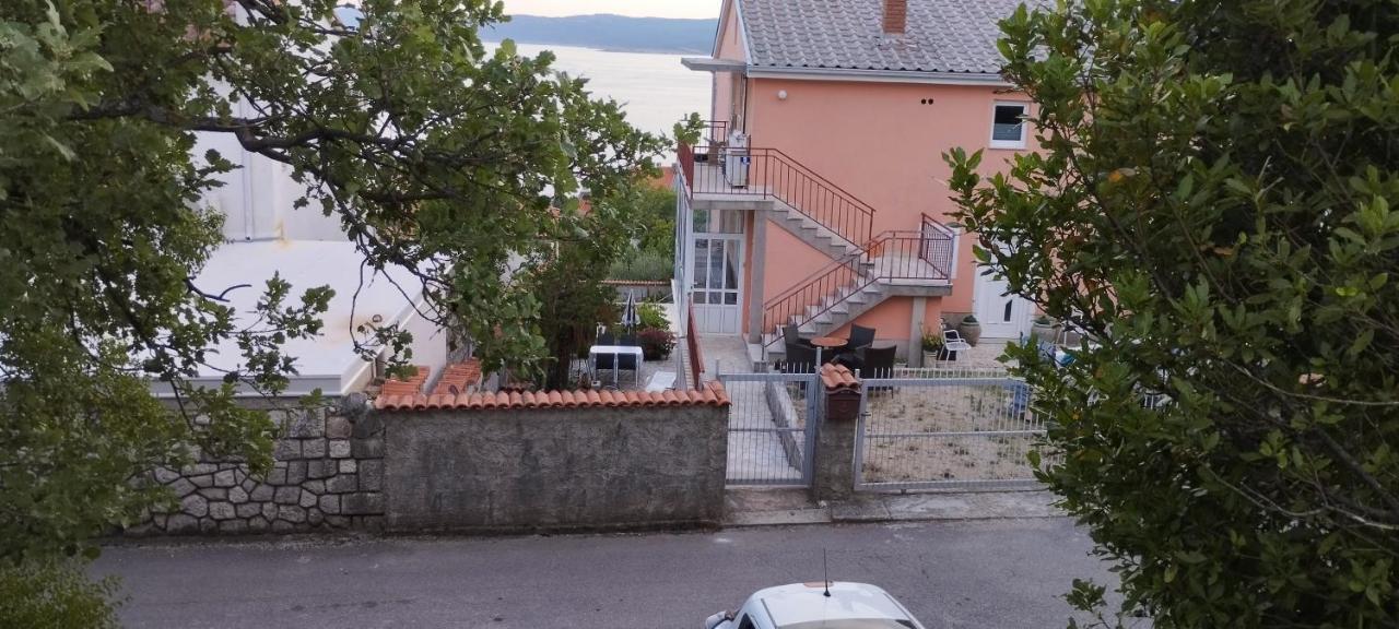 Apartments With Swimming Pool 9X4M Selce Eksteriør bilde
