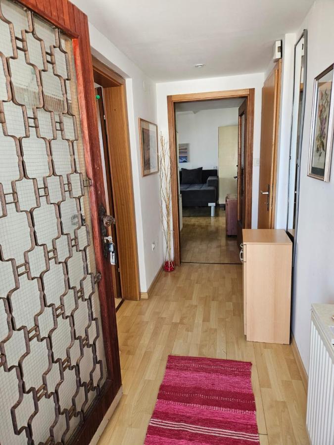 Apartments With Swimming Pool 9X4M Selce Eksteriør bilde